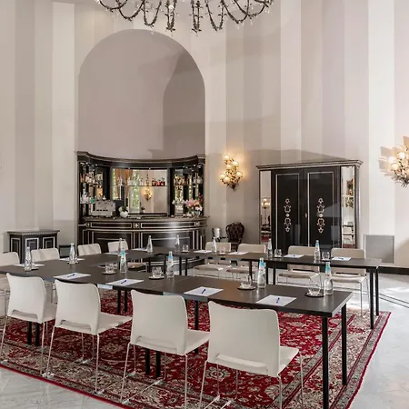 Grand Di | Esperienze فندق بارما
