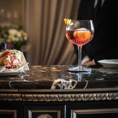 Grand Di | Esperienze 5* بارما
