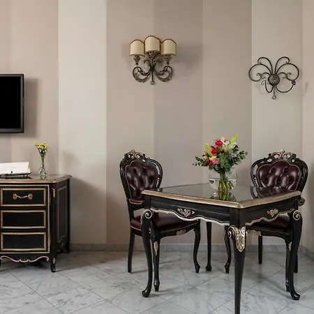 Grand Di | Esperienze 5* פארמה